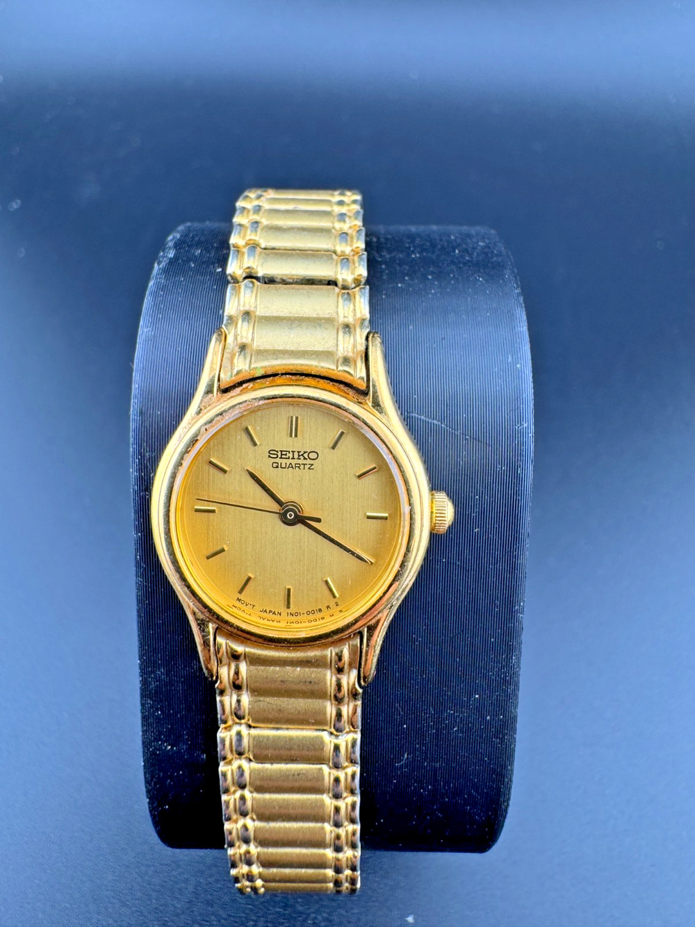Vintage Seiko Quartz Ladies Watch Gold Tone Champagne